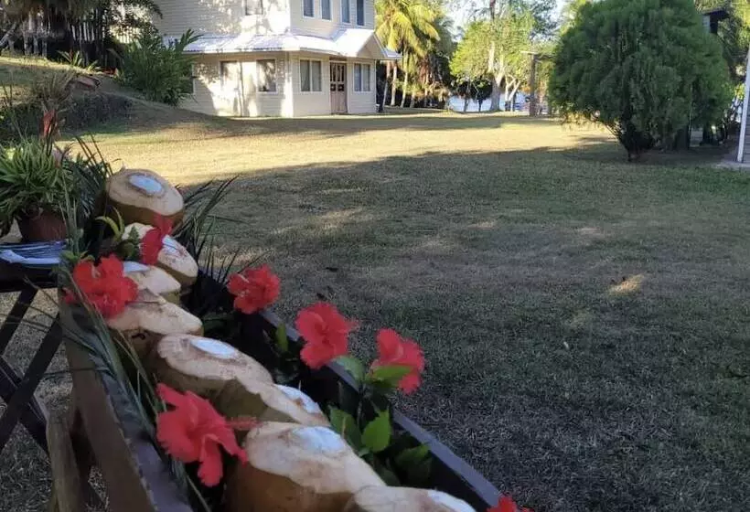 هتل Los Olingos Lodge   Bird Paradise