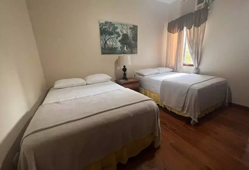 هتل Los Olingos Lodge   Bird Paradise