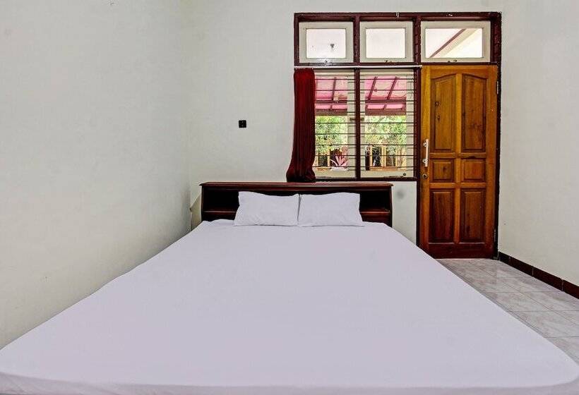 בית מלון כפרי Losmen Tjabe Merah By Oyo