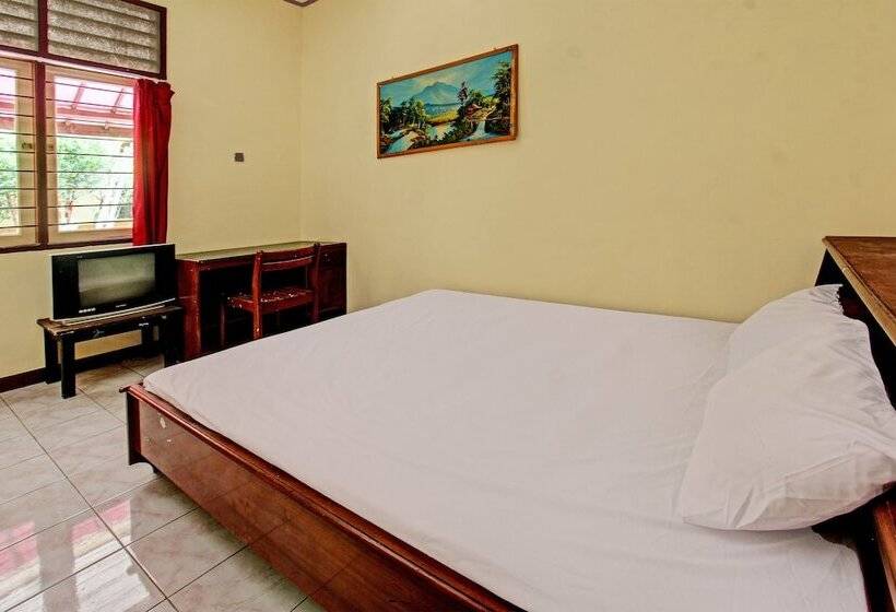 בית מלון כפרי Losmen Tjabe Merah By Oyo