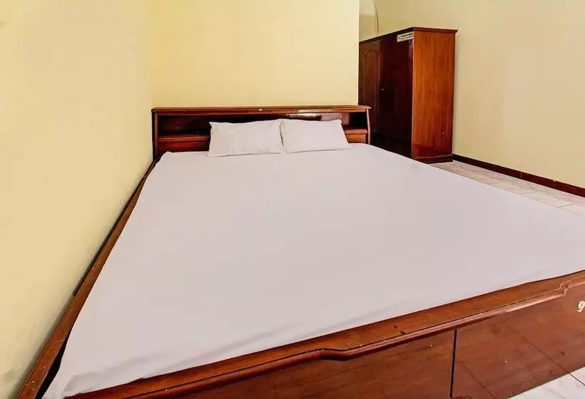Hotelli Losmen Tjabe Merah By Oyo