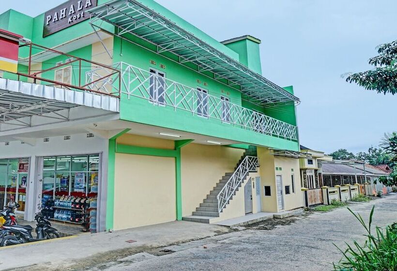 Отель Pahala Residence By Oyo