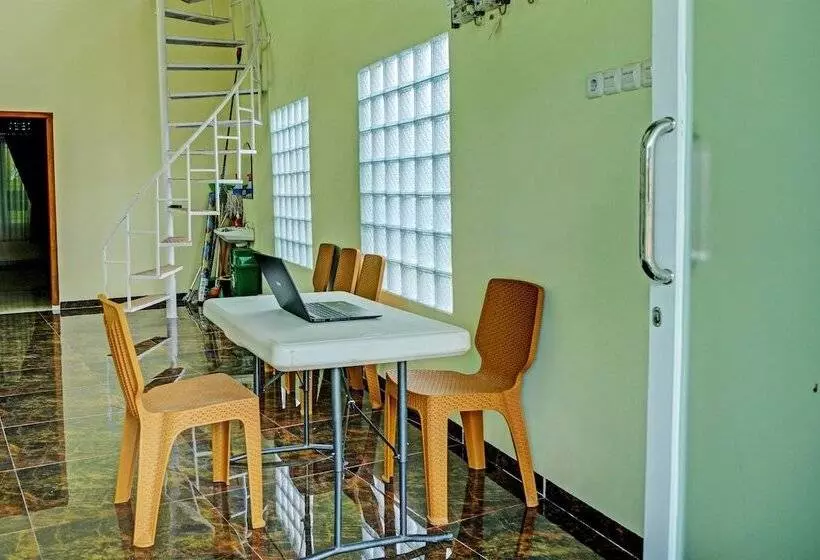 ホテル Pahala Residence By Oyo