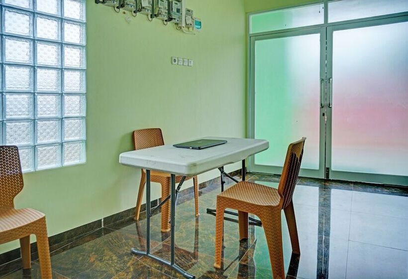 Отель Pahala Residence By Oyo