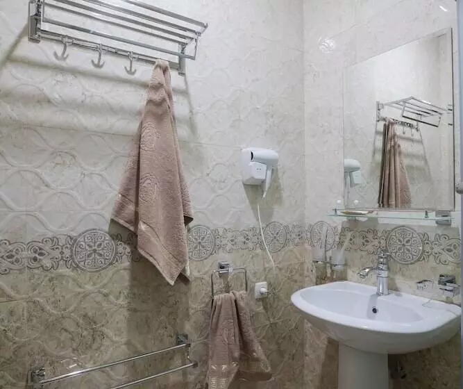 ホテル Pan Asiat Tashkent