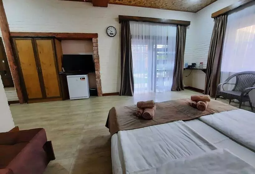 ホテル Pan Asiat Tashkent