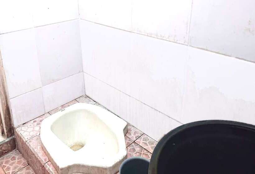 Hotel Spot On 93005 Berkah Kedawung Syariah Near Fakultas Farmasi Universitas Muhammadiyah Ahmad Dahlan Ci