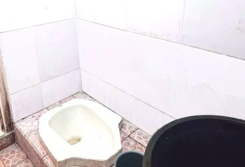 Hotelli Spot On 93005 Berkah Kedawung Syariah Near Fakultas Farmasi Universitas Muhammadiyah Ahmad Dahlan Ci