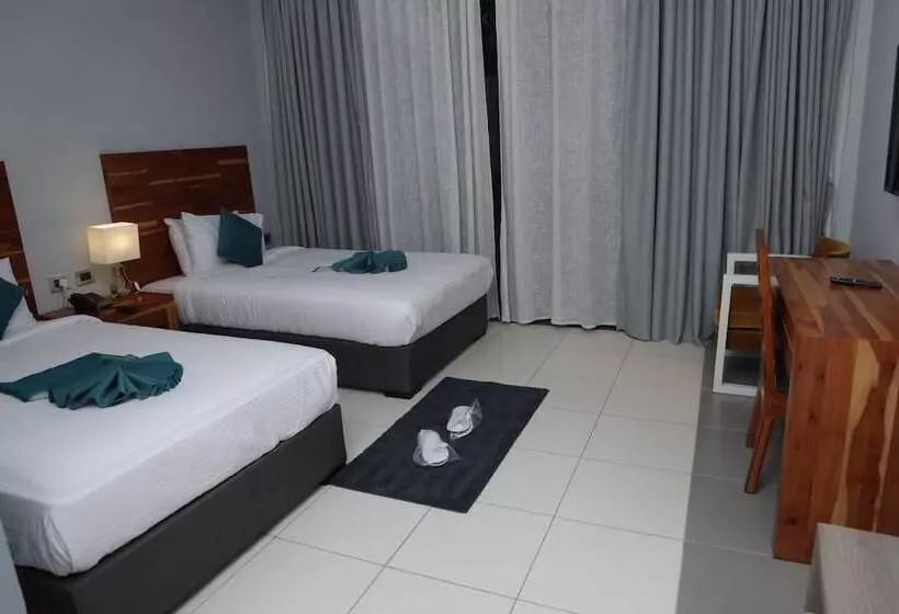 هتل Villa Alpha International