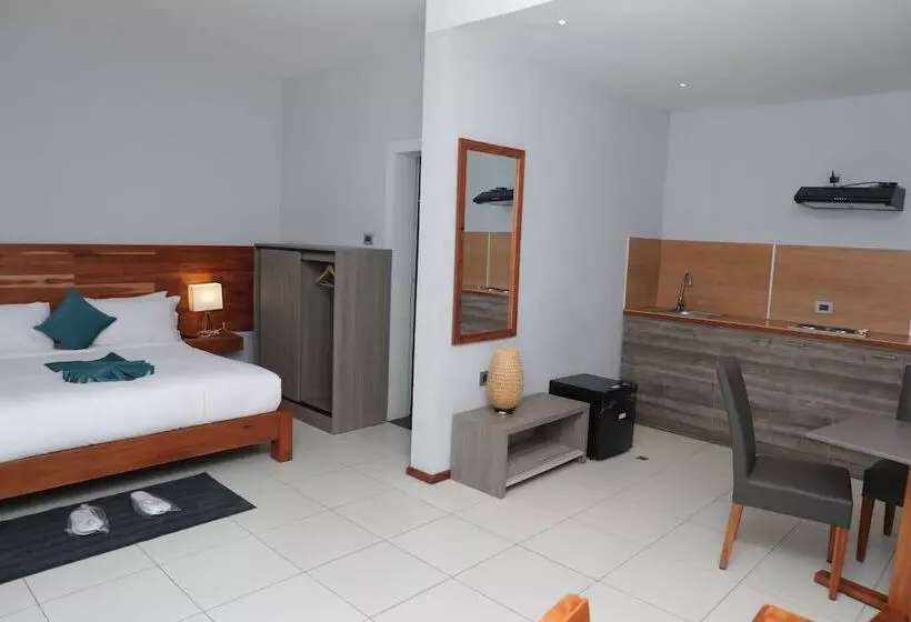 هتل Villa Alpha International