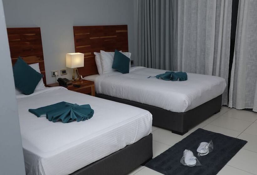 هتل Villa Alpha International