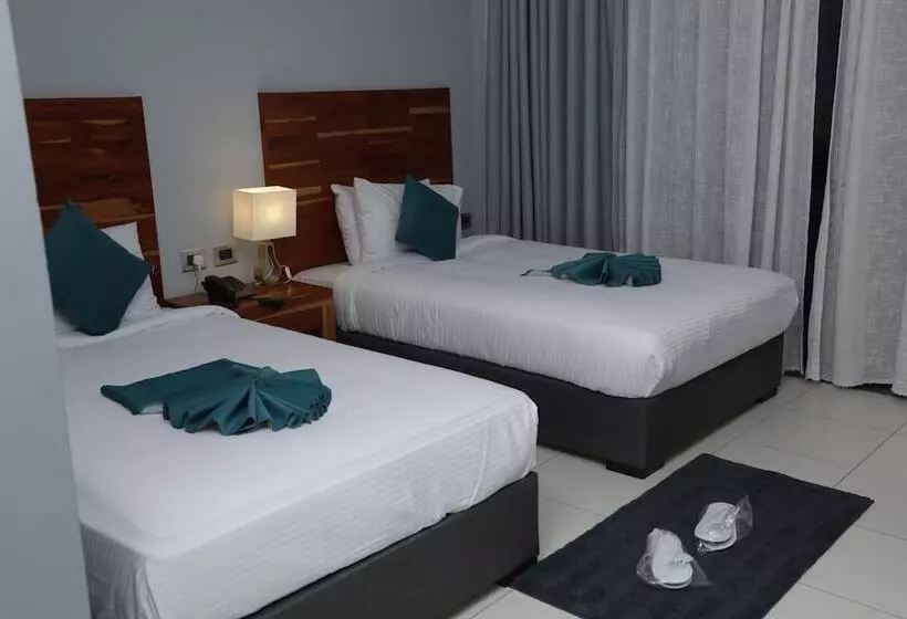 هتل Villa Alpha International