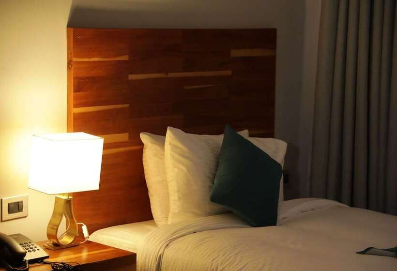 هتل Villa Alpha International