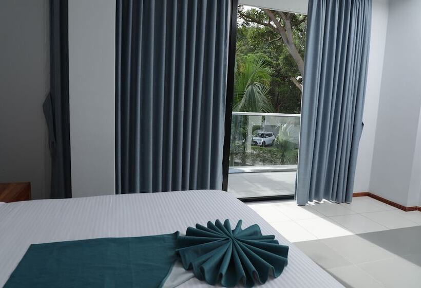 هتل Villa Alpha International