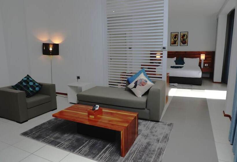 هتل Villa Alpha International