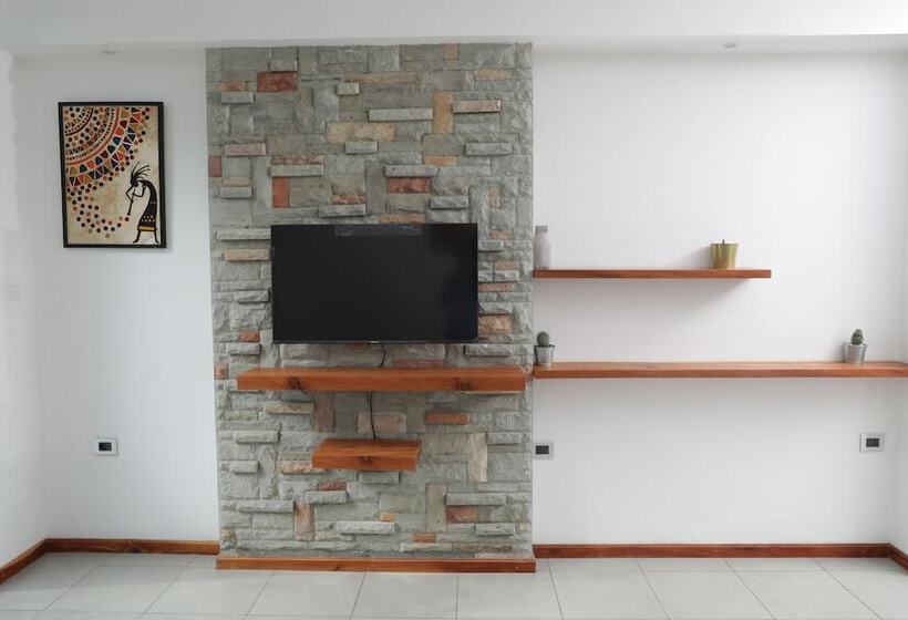 هتل Villa Alpha International