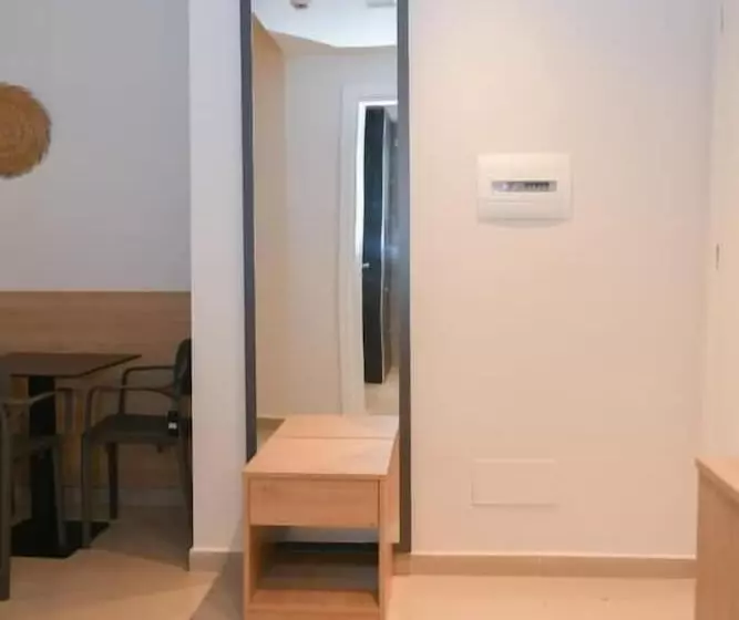 Hotelli Village By The Sea