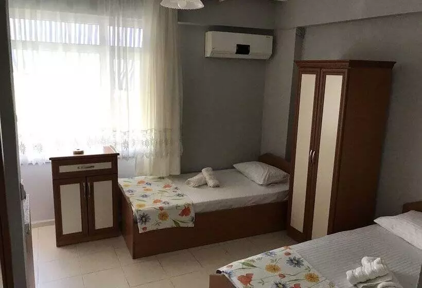 Joey Motel