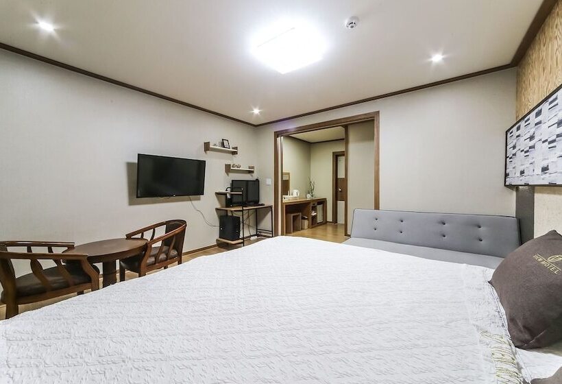 Motel Tongyeong View