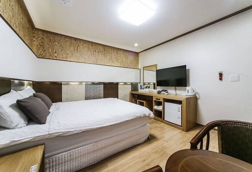 Motel Tongyeong View