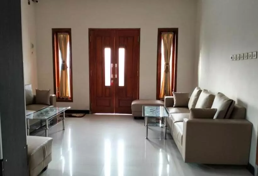 Majatalo Bromo Seruni Astungkara Homestay