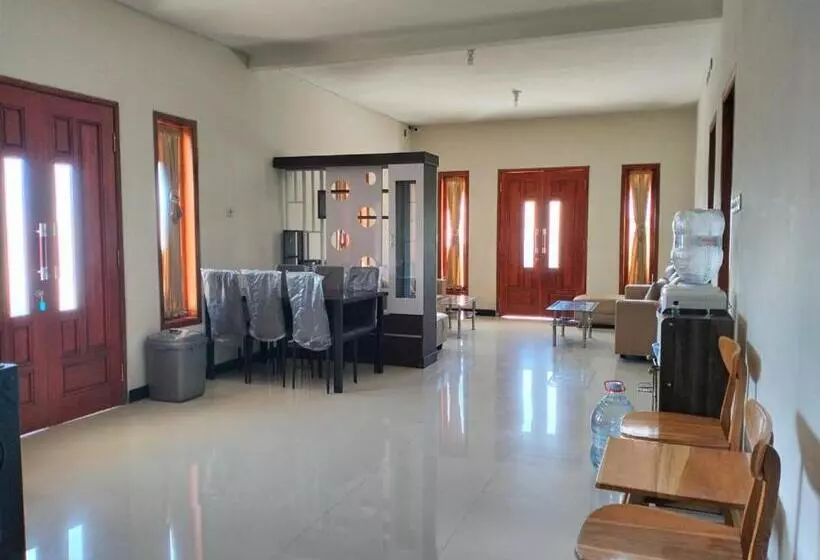 Majatalo Bromo Seruni Astungkara Homestay