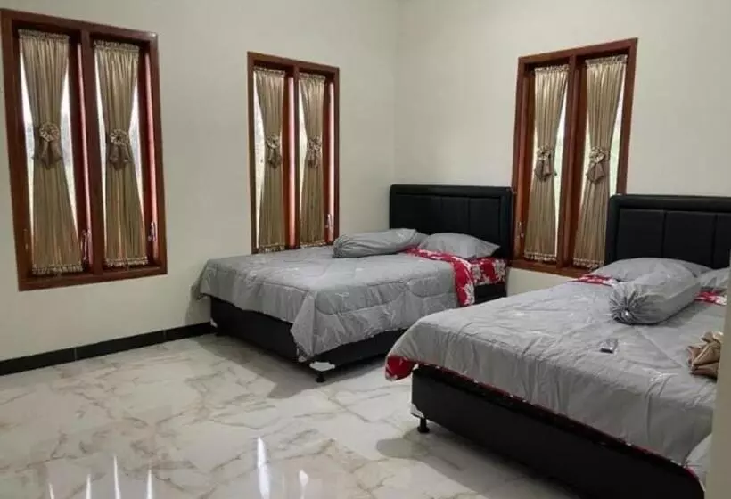 Majatalo Bromo Seruni Astungkara Homestay