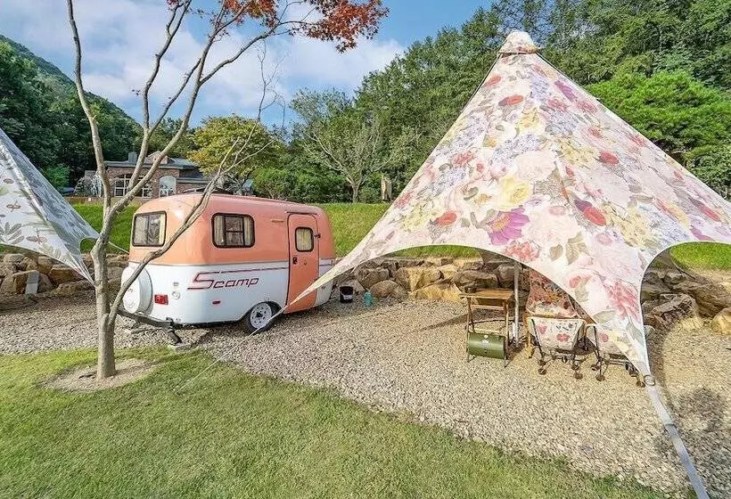 Majatalo Geumsan Lalaland Caravan
