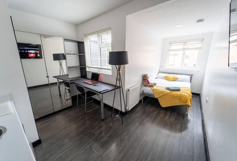 레지던스 Stunning Studio Next To Restaurants!