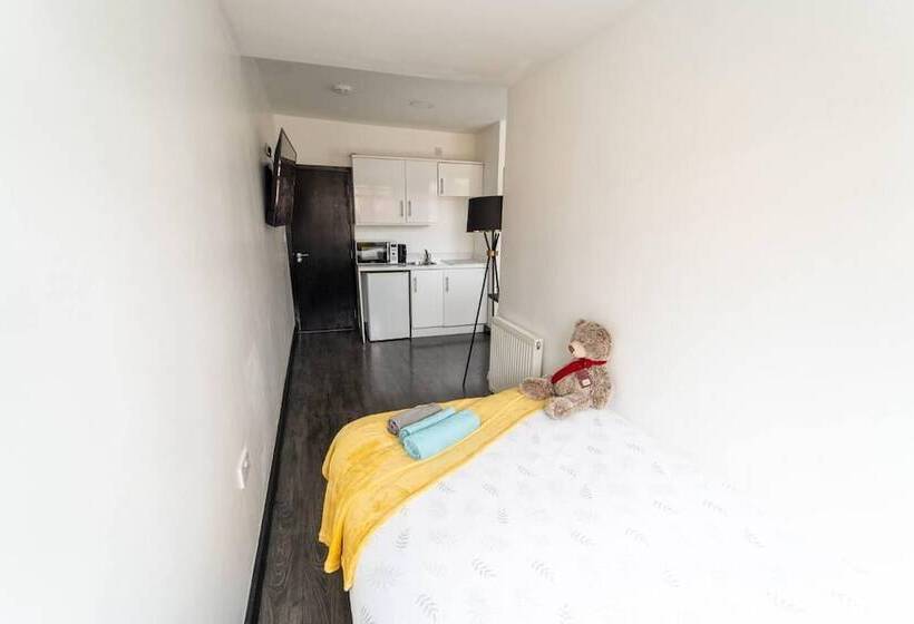 레지던스 Stunning Studio Next To Restaurants!