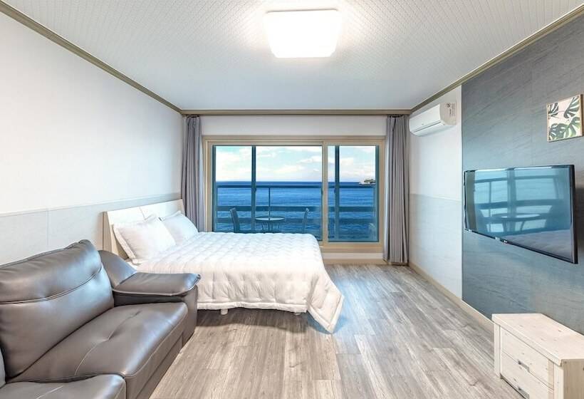 Sokcho Bird Island Pension