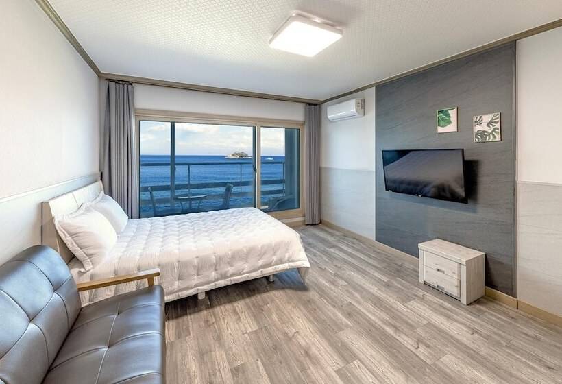 Sokcho Bird Island Pension