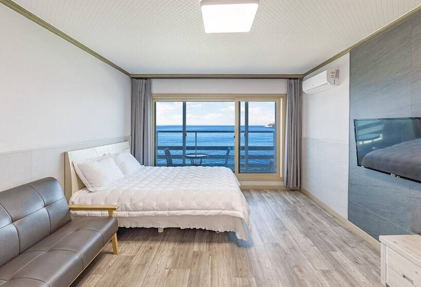 Sokcho Bird Island Pension