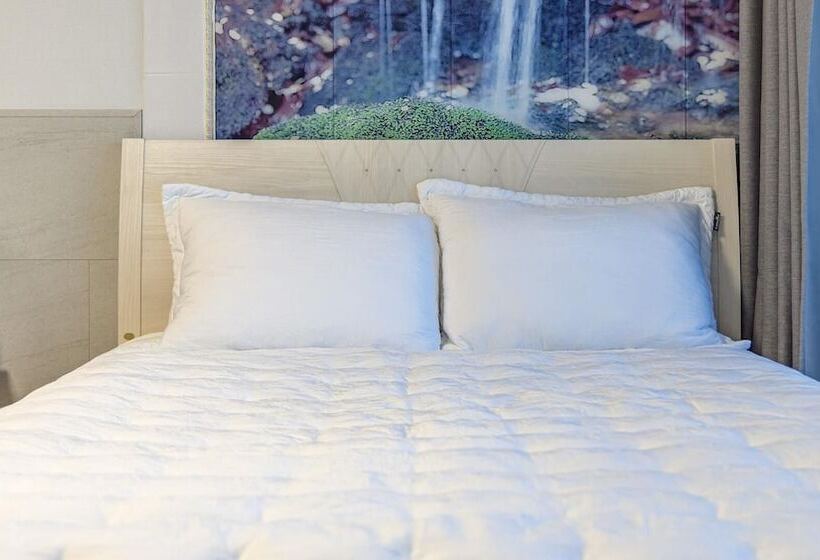 Sokcho Bird Island Pension