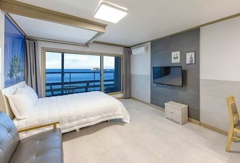 Sokcho Bird Island Pension