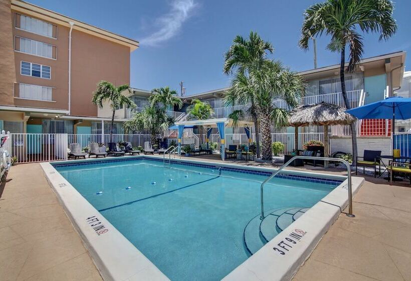 Castle By The Sea Motel