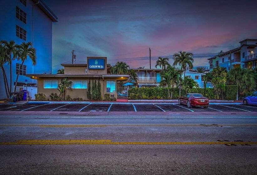 Castle By The Sea Motel