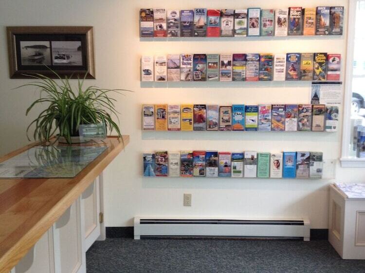 Cromwell Harbor Motel