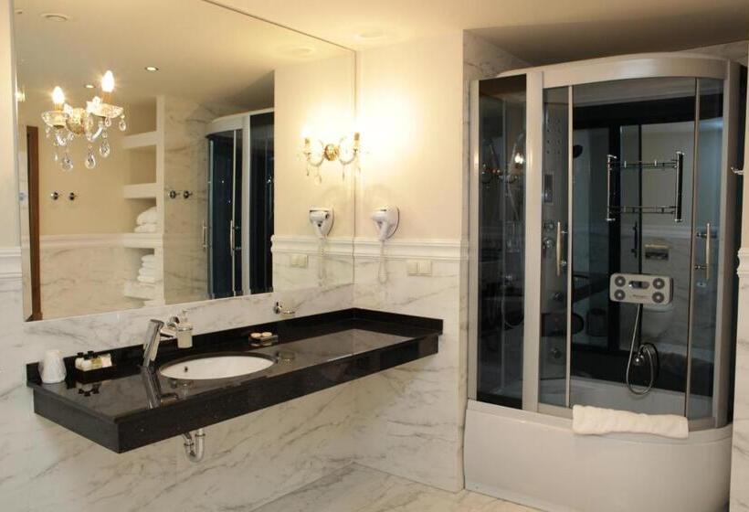 בית מלון כפרי Afrodyta Business & Spa