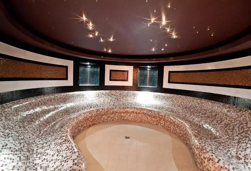 Hotelli Afrodyta Business & Spa