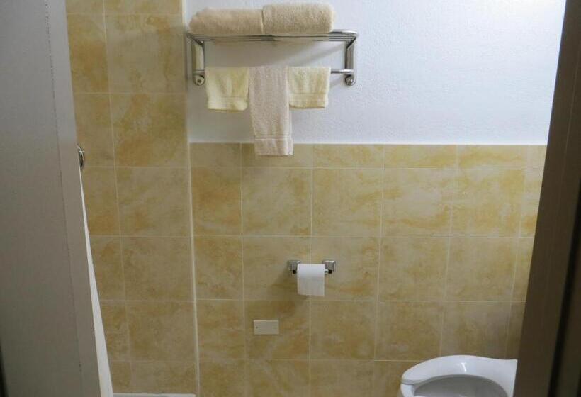 Отель Budget Inn Lake Wales