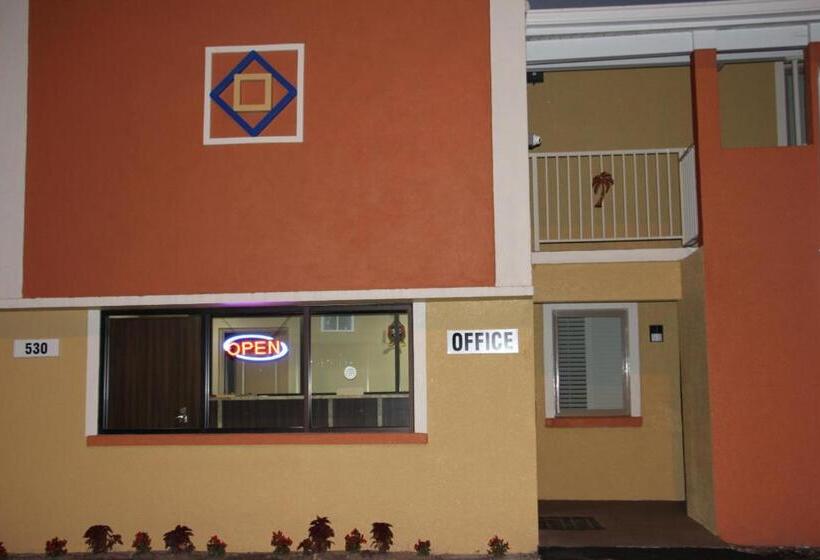 Отель Budget Inn Lake Wales