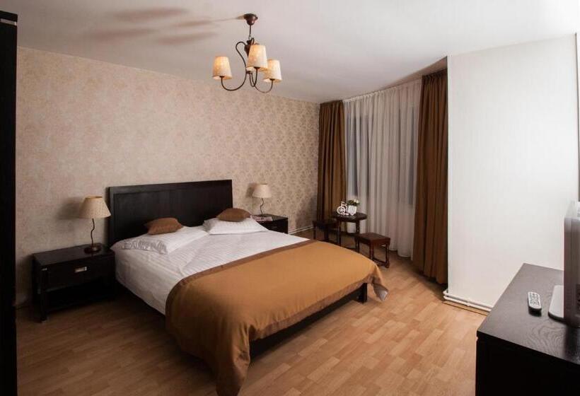 Hotel Complex Mona Caraiman