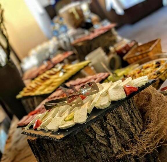 Hotel Complex Mona Caraiman