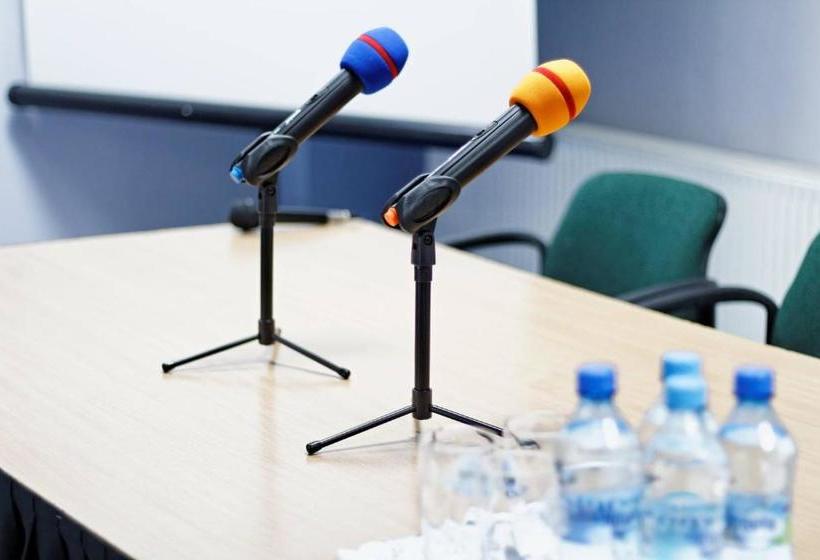 בית מלון כפרי Delfin