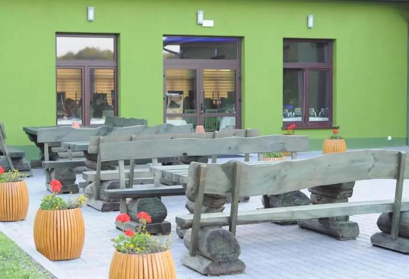 ホテル Golf Zajazd Zajączkowo