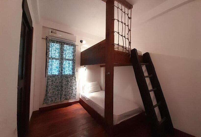 Отель Hibiscus Garden