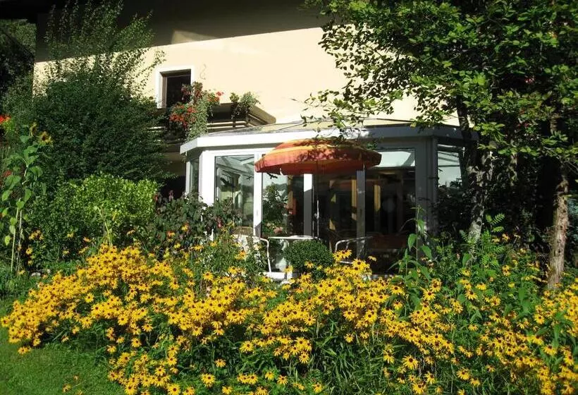 ホテル Landhaus Schreier