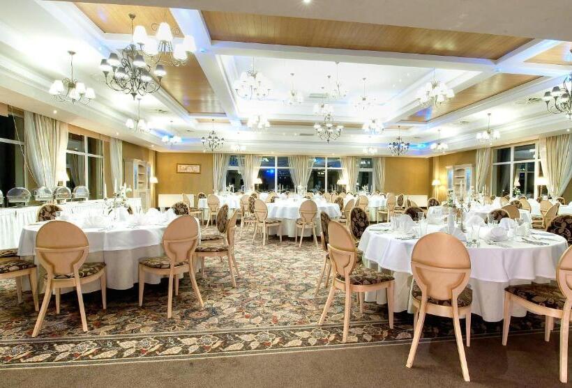 فندق Lipowy Most