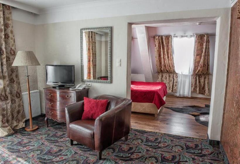 فندق Lipowy Most